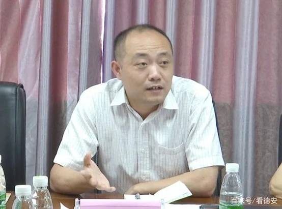 汤明.jpg